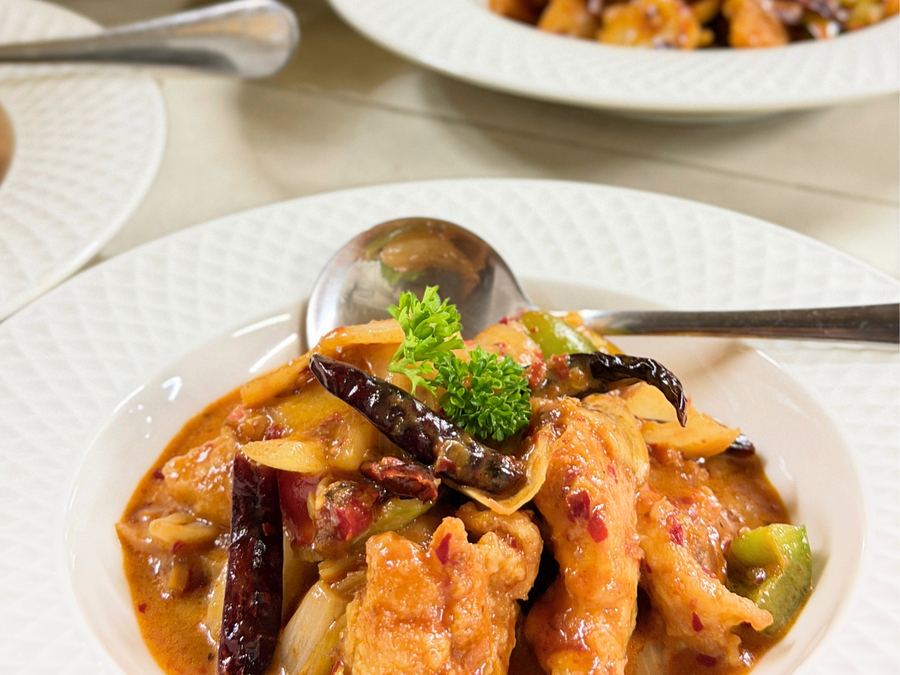 ไก่ผัดเม็ดมะม่วงหิมพานต์
